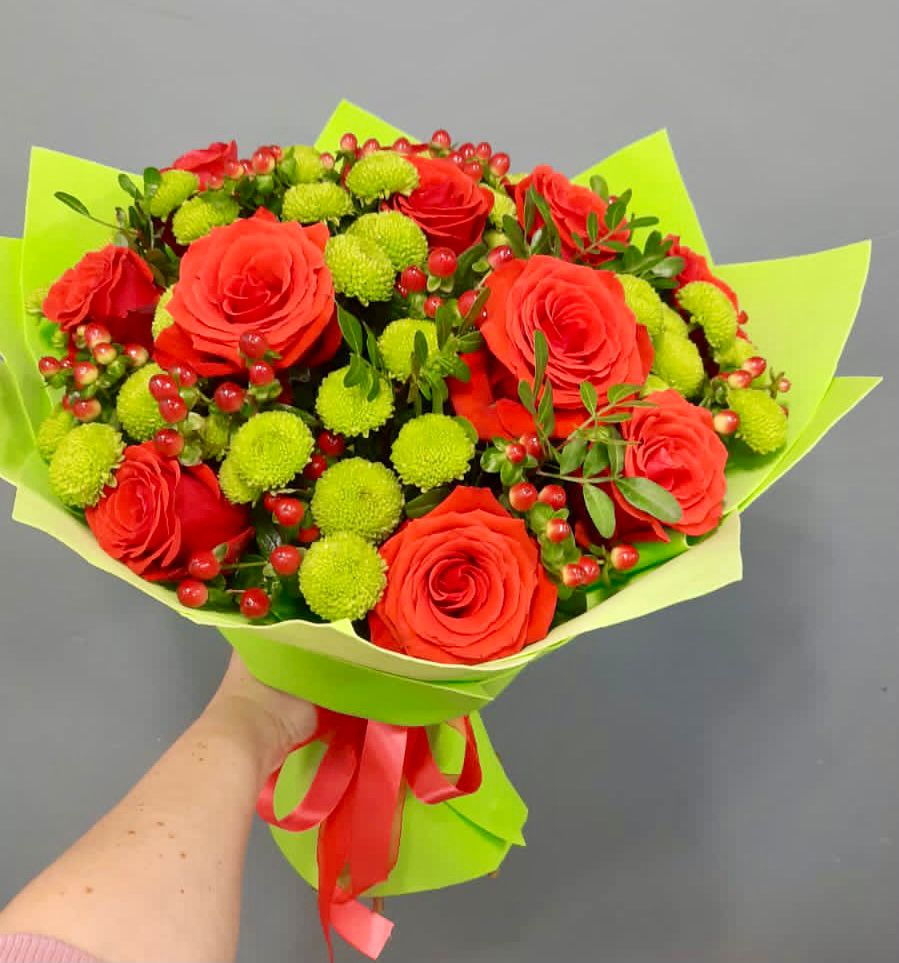 Букет цветов из: Хризантемы и Розы в Ельне