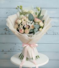 Букет цветов из:  Розы и Лизиантусы в Ельне