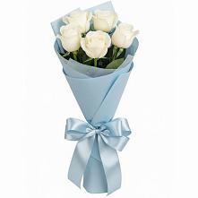 Букет 5 Белых роз Проуд в Ельне