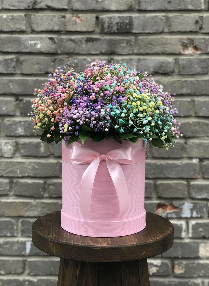 Цветочная композиция из Гипсофила и Розы в шляпной коробке в Ельне
