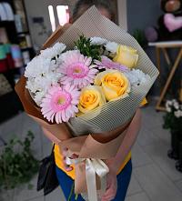 Букет цветов из:  Герберы, Розы и Хризантемы в Ельне
