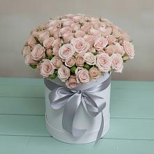 Цветочная композиция из Розы в шляпной коробке в Ельне