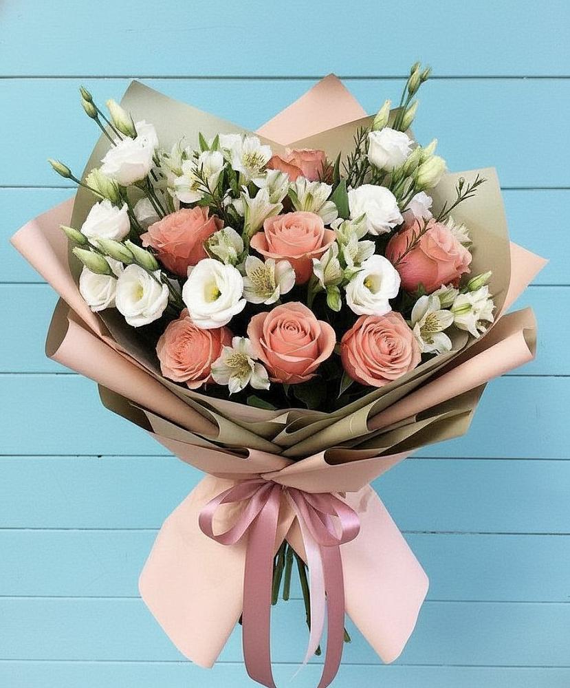 Букет цветов из: Розы, Альстромерии и Лизиантусы в Ельне