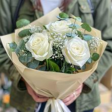 Букет цветов из:  Розы #REPLACE_PRED# Ельне