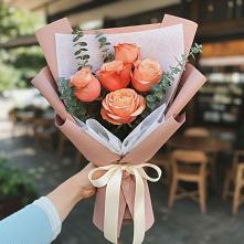 Букет цветов из:  Розы #REPLACE_PRED# Ельне