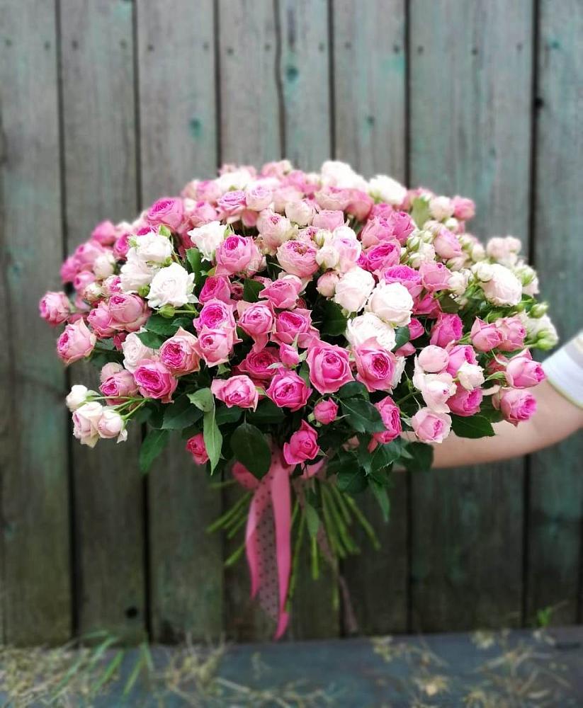 Букет Розовые кустовые розы Натали и Лав Лидия в Ельне