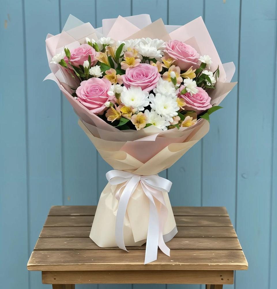 Букет цветов из: Гвоздики, Орхидеи и Розы в Ельне